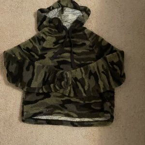 Camo teddy hoodie